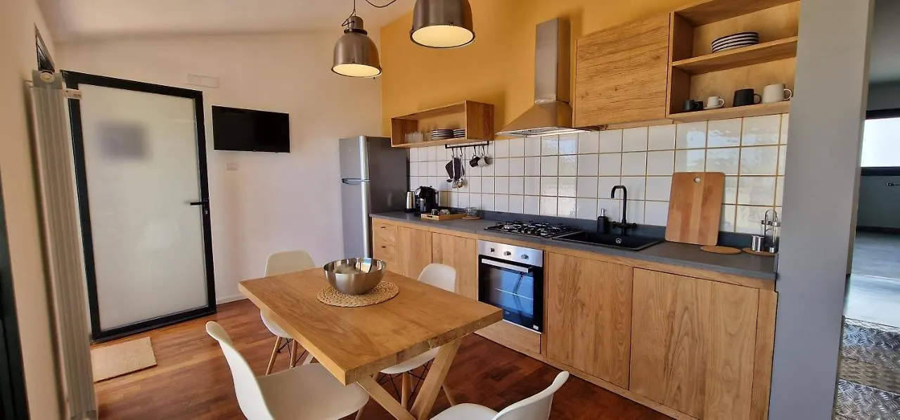 Petrasicula Apartment Aci Trezza 0*,  Italia